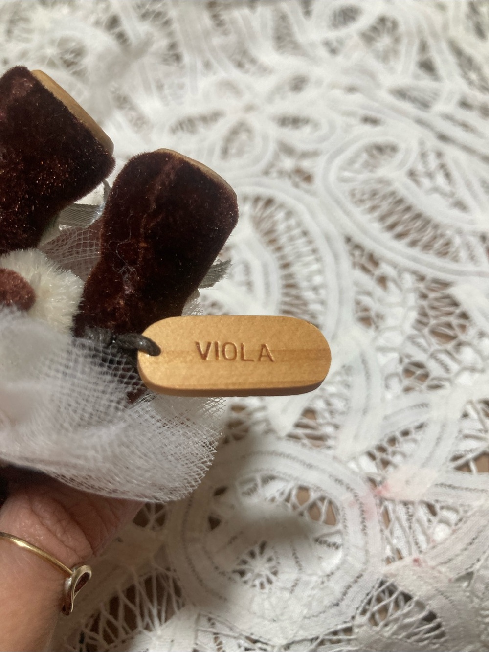 Robert Raikes Mini Collectible Bear “Viola” - Picture 9 of 9